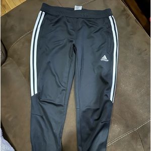 Women’s size small adidas pants. Never worn.